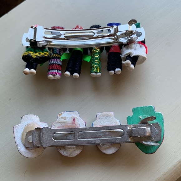 Hand Made Hair Clips Set - Picture 2 of 3